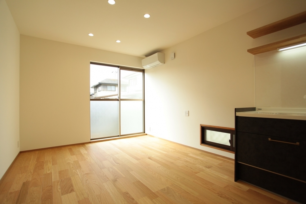 TDH HOUSE